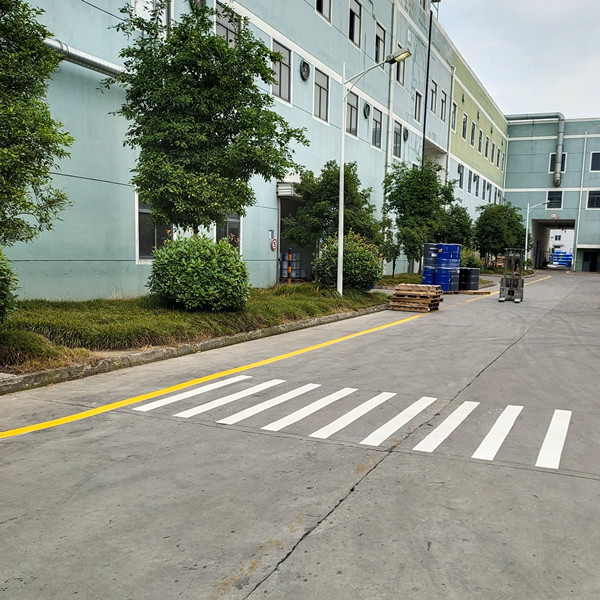 苏州道路标线漆施工 苏州车道标线公司 苏州地面车道线划线