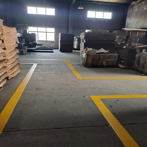 苏州工厂马路牙子黑黄标线价格 苏州厂区画线公司